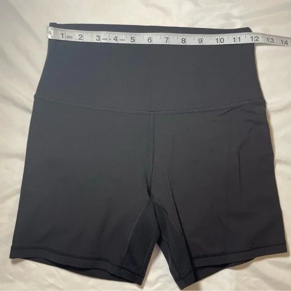 lululemon athletica Women's Black Bike Shorts - Picture 7 of 7